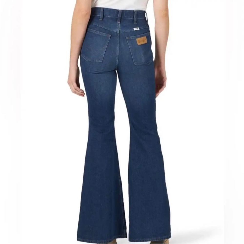 Wrangler Wanderer Size 32/34 Women’s NWOT